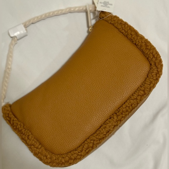 🌟MICHAEL MICHAEL KORS🌟 NWT Carmela Brown Medium Pouchette Crossbody Leather - Picture 8 of 10